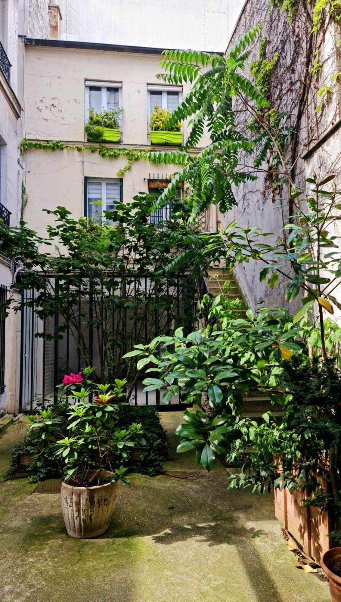 Petit Cocon Parisien ! Paris Centre - Gare Du Nord Apartment Ngoại thất bức ảnh